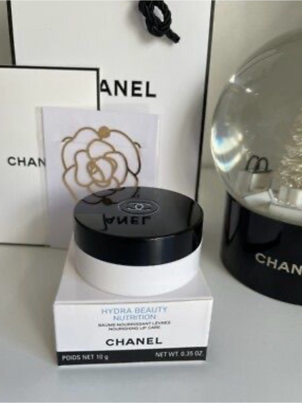 Chanel Hydra Beauty Nutrition Lip Care
